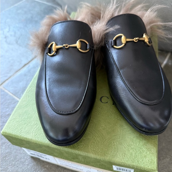 GUCCI Princeton Fur Mules - Picture 12 of 15